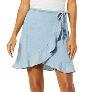 J.Crew Mercantile Skirt Chambray Ruffle Wrap
Mini Denim